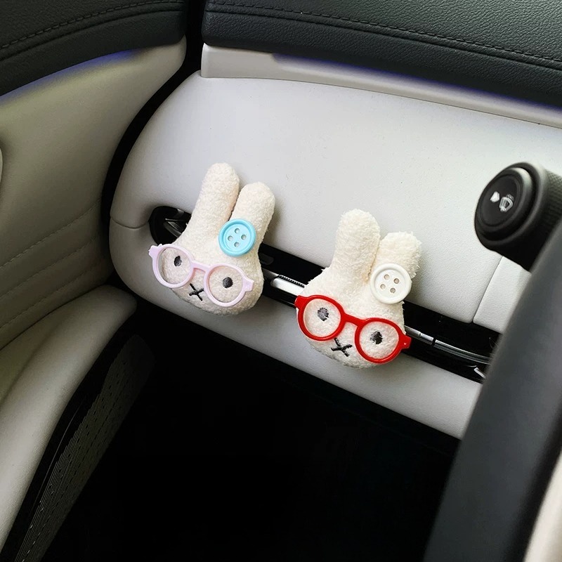 Gözlüklü Sevimli Tavşan Araba  - Car Air Freshener Vent incelemesi ve fiyatı